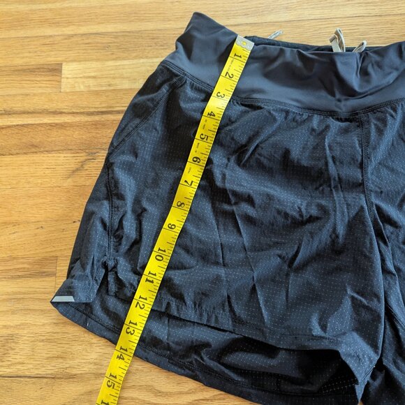 REI running shorts, size medium - Picture 4 of 6